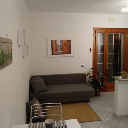 Angy House Apartment Iolanda di Savoia Exterior photo